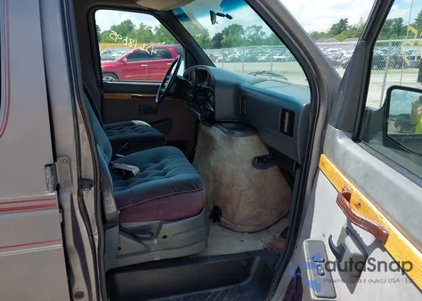 1995 Ford Econoline E150 Van из США, поврежденный, VIN 1FDEE14N4SHA39161